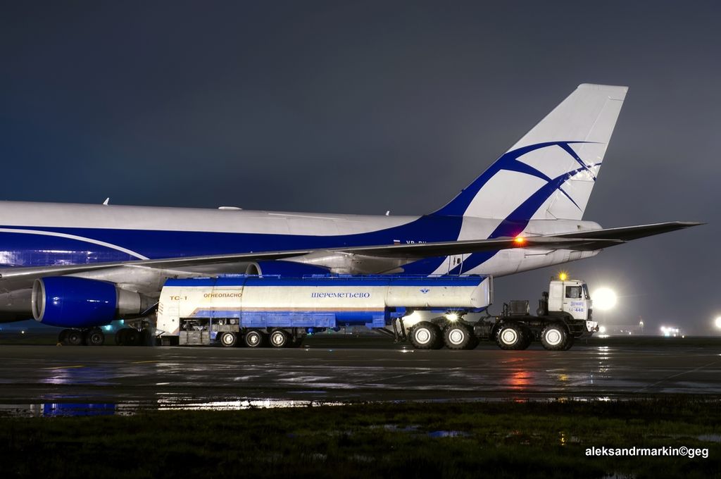 Fueling the Aircraft